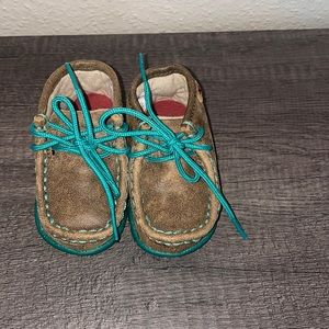 Twisted X infant driving moc